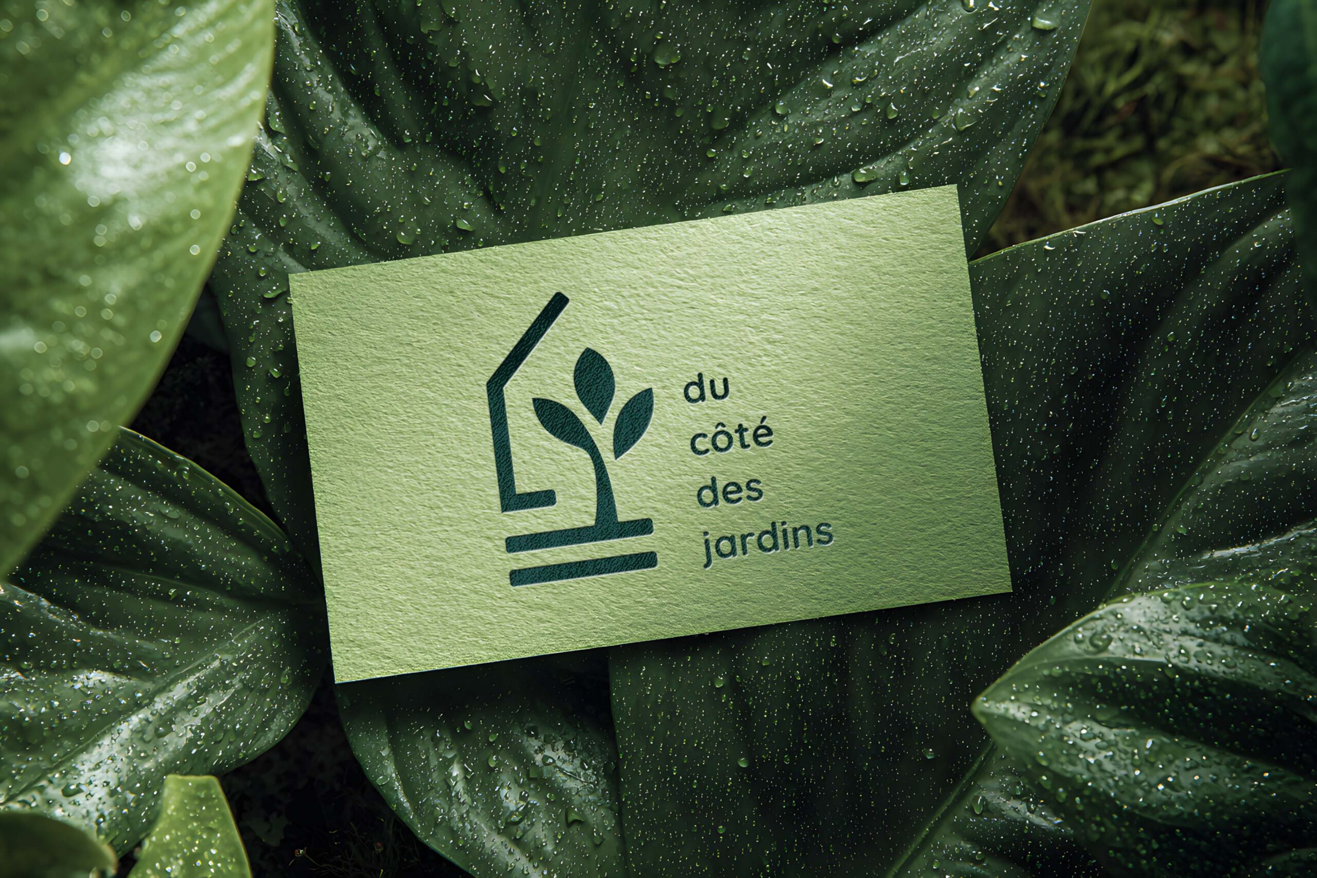 Identité visuelle – Paysagiste Création de l'identité visuelle d'un paysagiste par l'agence de communication dans la Loire Le Cœur à l’ouvrage